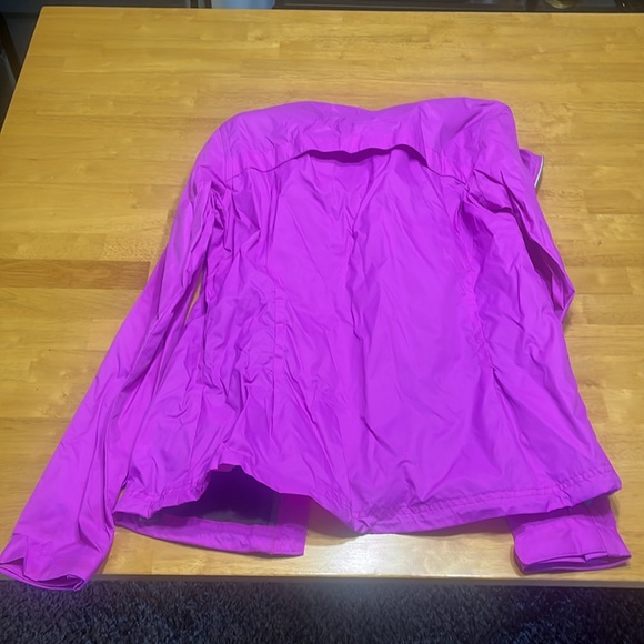 Columbia Rain Jacket! - Picture 5 of 5